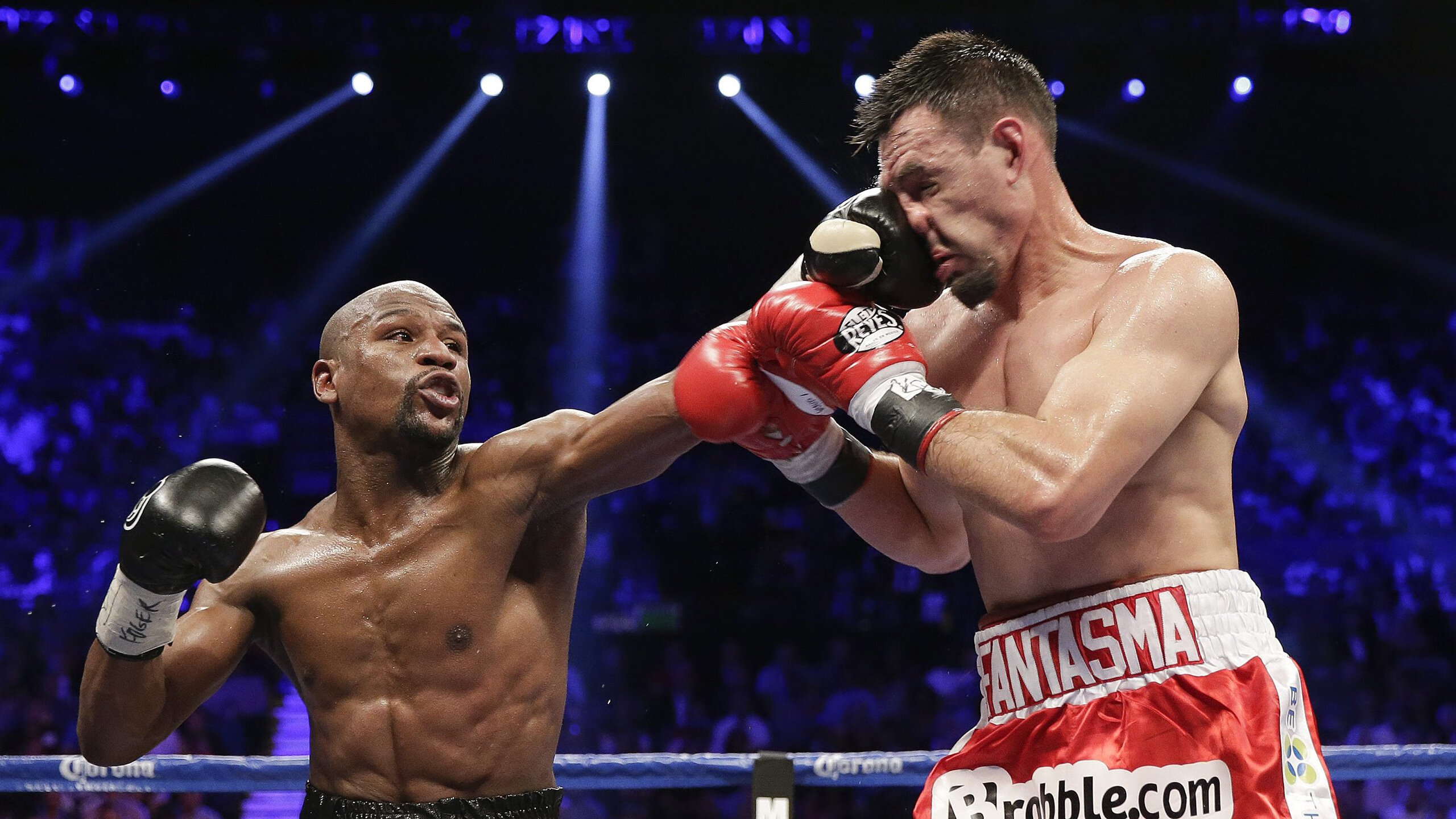 西甲球队融合眼动追踪技术提升球员传球意识分布